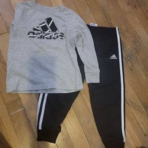 Adidas toddler set 4T